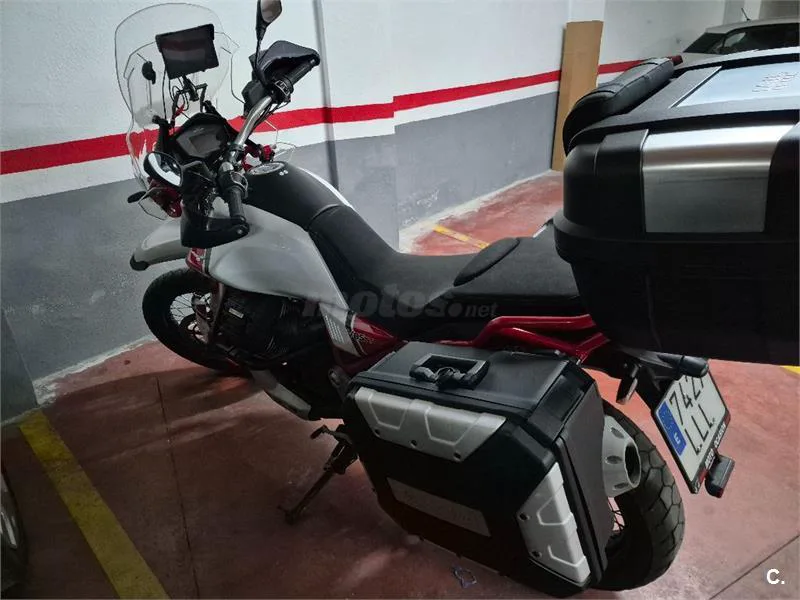 Moto Guzzi V 85 TT – Vista 10