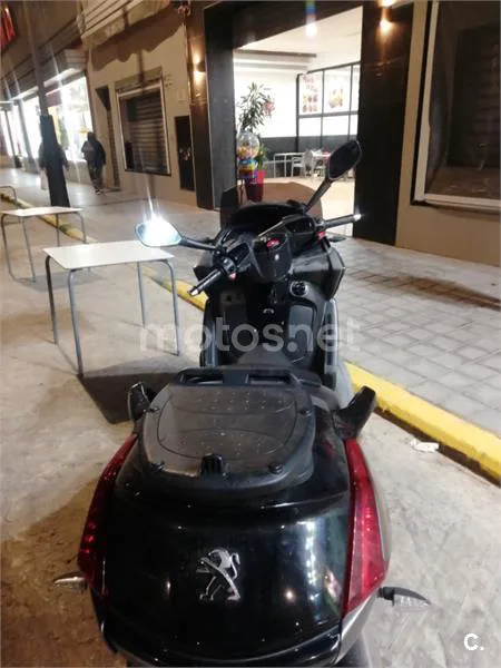 Peugeot Metropolis 400 – Vista 5