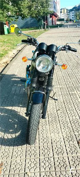Triumph Bonneville T100 – Vista 6