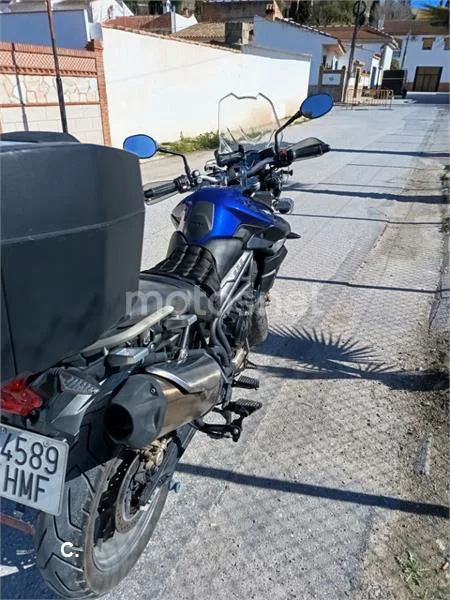 Triumph Tiger 800 – Vista 2