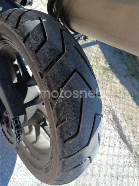 Triumph Tiger 800 – Vista 3