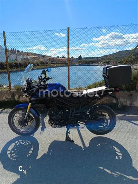 Triumph Tiger 800 – Vista 10