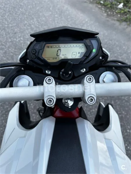 Benelli BN 125 – Vista 5