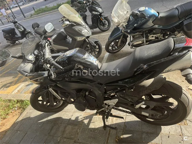 Yamaha FZ6 S S2 – Vista 3