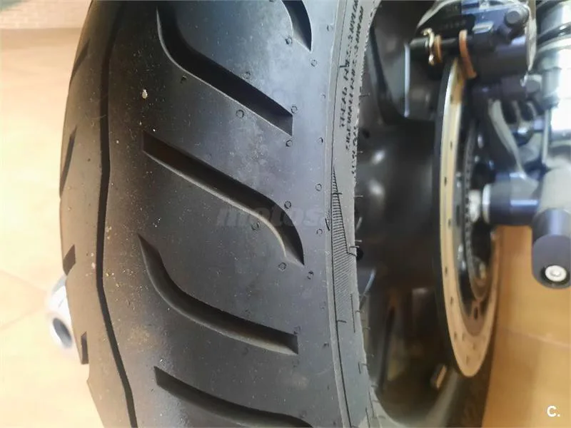 Royal Enfield Super Meteor 650 – Vista 4