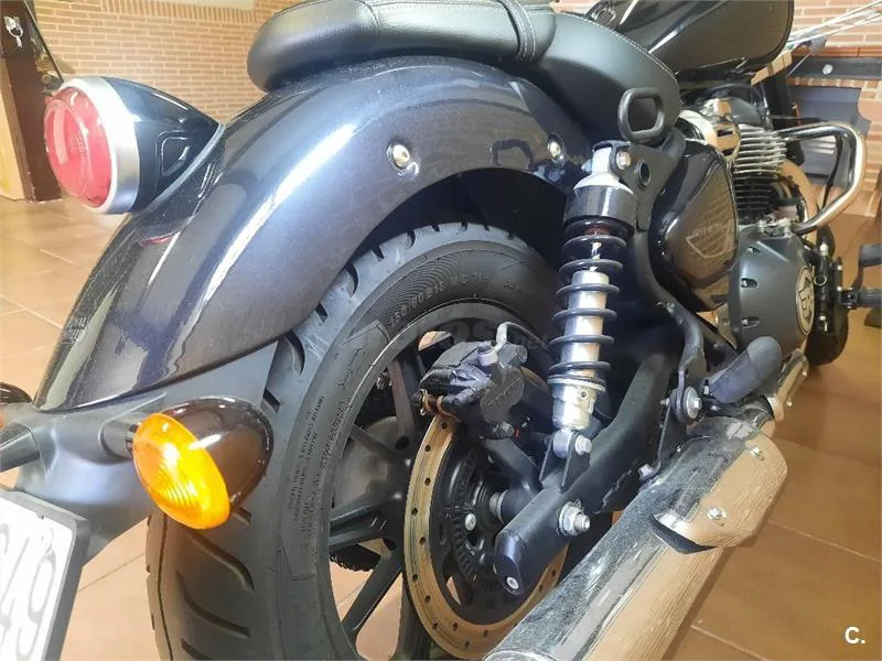 Royal Enfield Super Meteor 650 – Vista 5