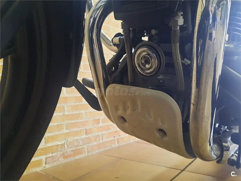 Royal Enfield Super Meteor 650 – Vista 7