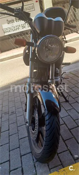 Honda CB 250 F – Vista 2