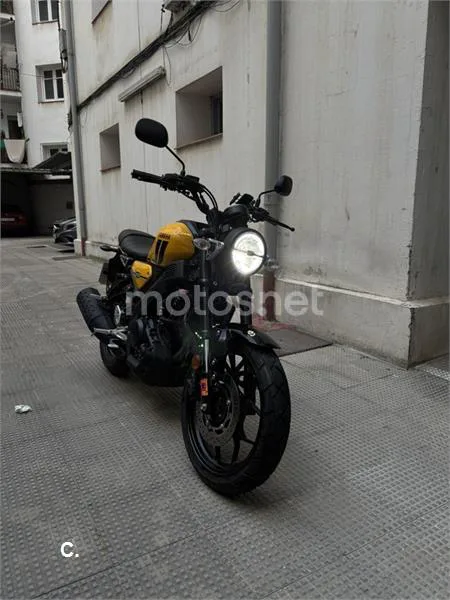 Yamaha XSR 125 – Vista 2