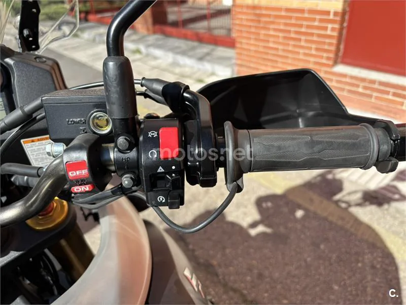 Suzuki V-Strom 1000 – Vista 4