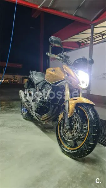 Honda CB 600 F – Vista 2