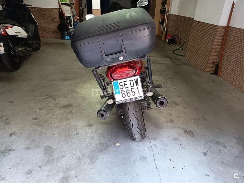Triumph Trident 750 - Vista 15