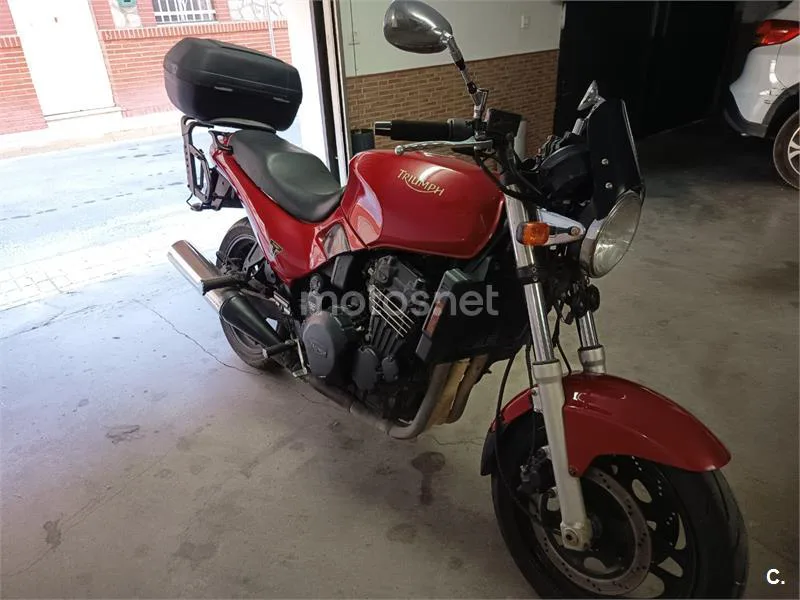 Triumph Trident 750 - Vista 7