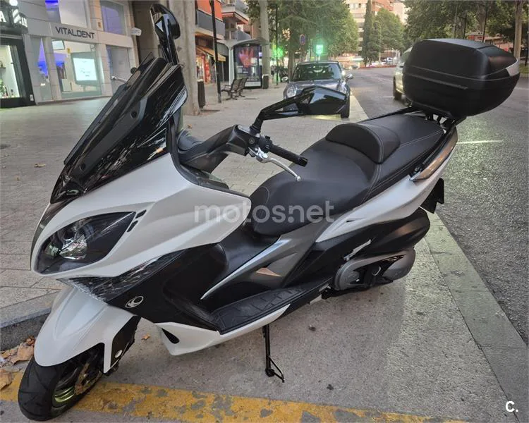 Kymco Xciting 400i – Vista 2