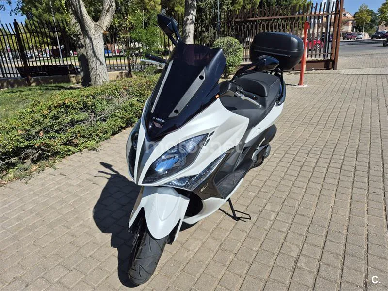 Kymco Xciting 400i – Vista 9