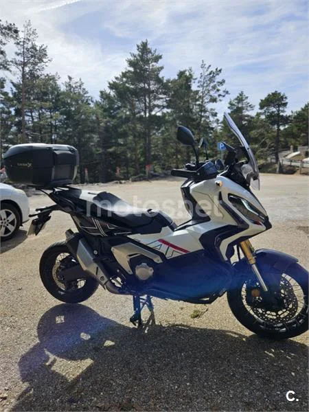 Honda X-ADV – Vista 6