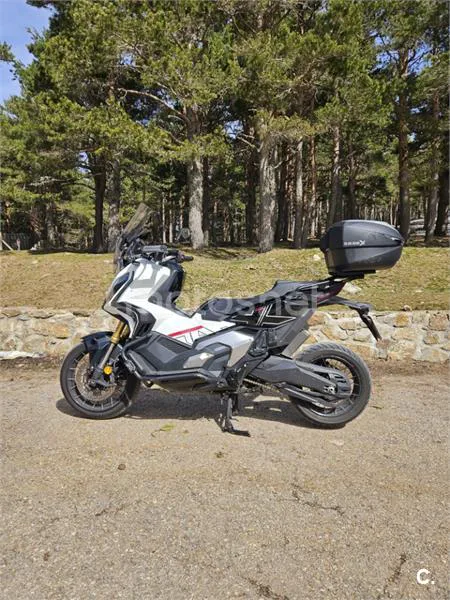 Honda X-ADV – Vista 7