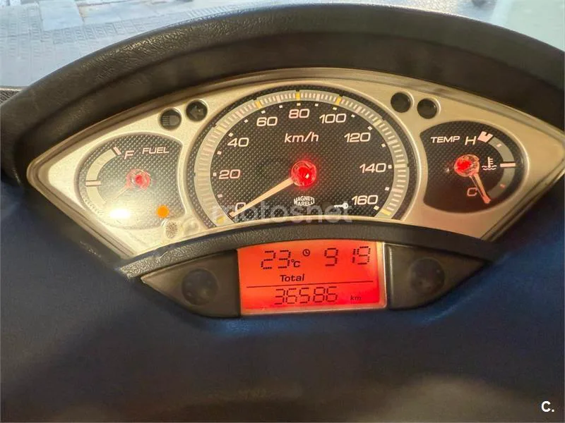 Yamaha XMAX 125 – Vista 11