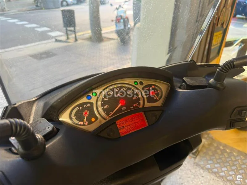 Yamaha XMAX 125 – Vista 10