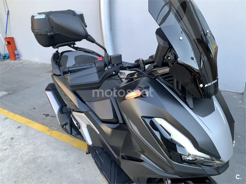 Honda ADV 350 – Vista 4