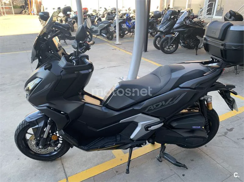 Honda ADV 350 – Vista 8