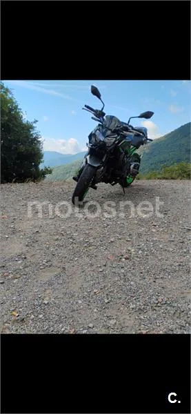 Kawasaki Z 900 – Vista 2
