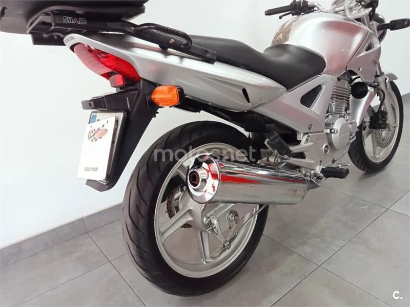 Honda CB 250 F – Vista 9
