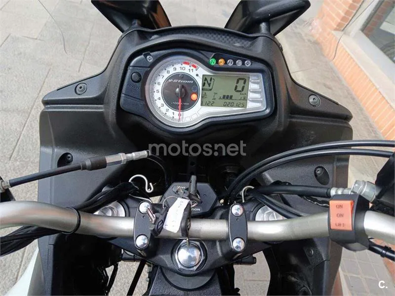 Suzuki V-Strom 650 – Vista 7