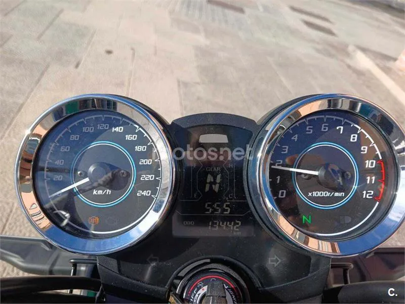 Kawasaki Z650 – Vista 14