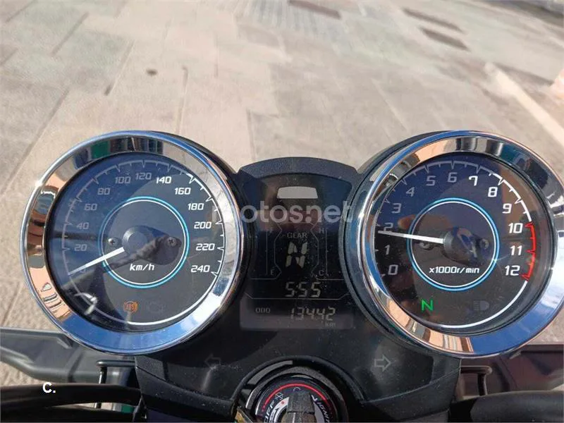 Kawasaki Z650 – Vista 14