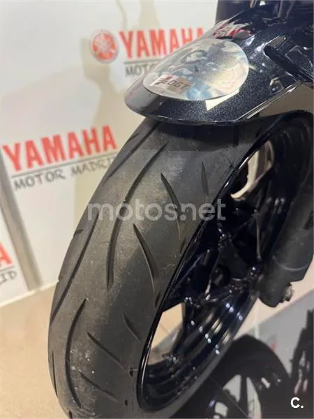 Kawasaki Z400 – Vista 12