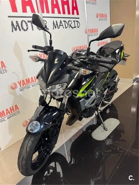 Kawasaki Z400 – Vista 6