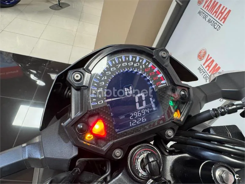 Kawasaki Z400 – Vista 7