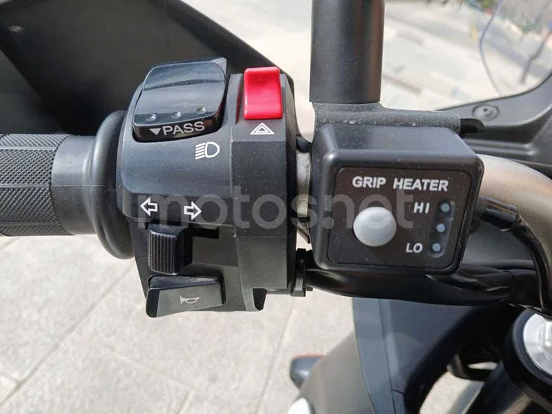Suzuki V-Strom 650 – Vista 12