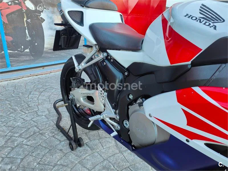 Honda CBR 1000 RR Fireblade – Vista 11
