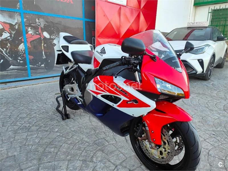 Honda CBR 1000 RR Fireblade – Vista 12