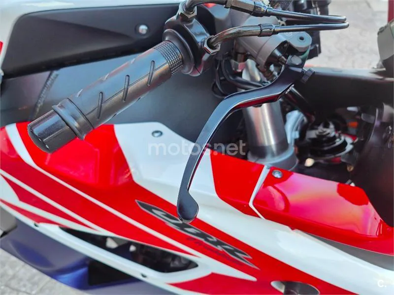 Honda CBR 1000 RR Fireblade – Vista 16