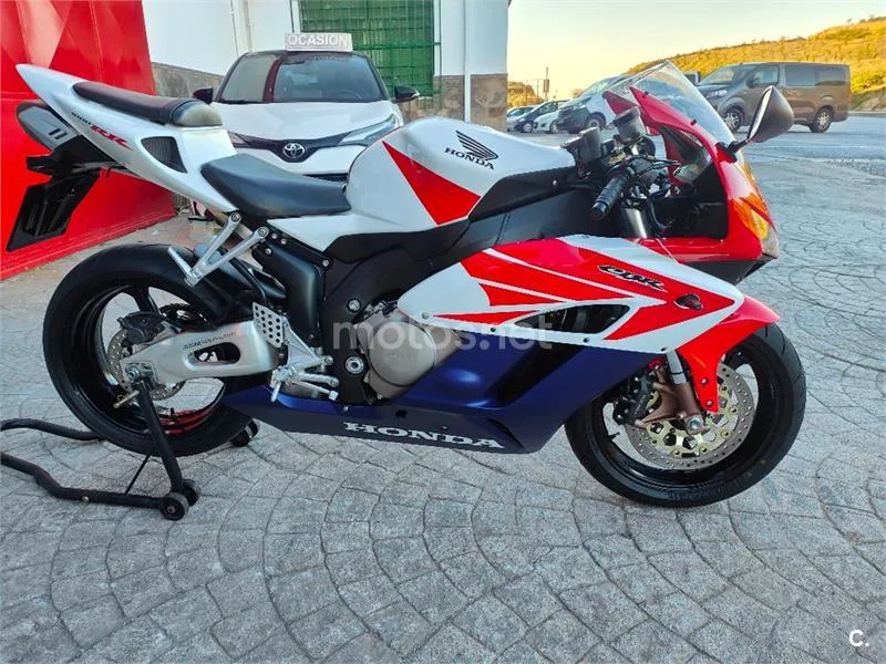 Honda CBR 1000 RR Fireblade – Vista 20
