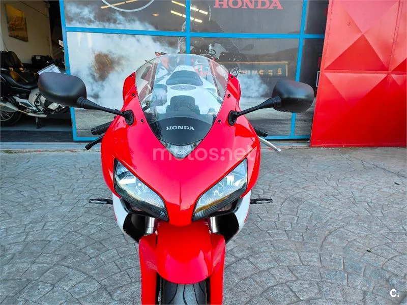 Honda CBR 1000 RR Fireblade – Vista 5