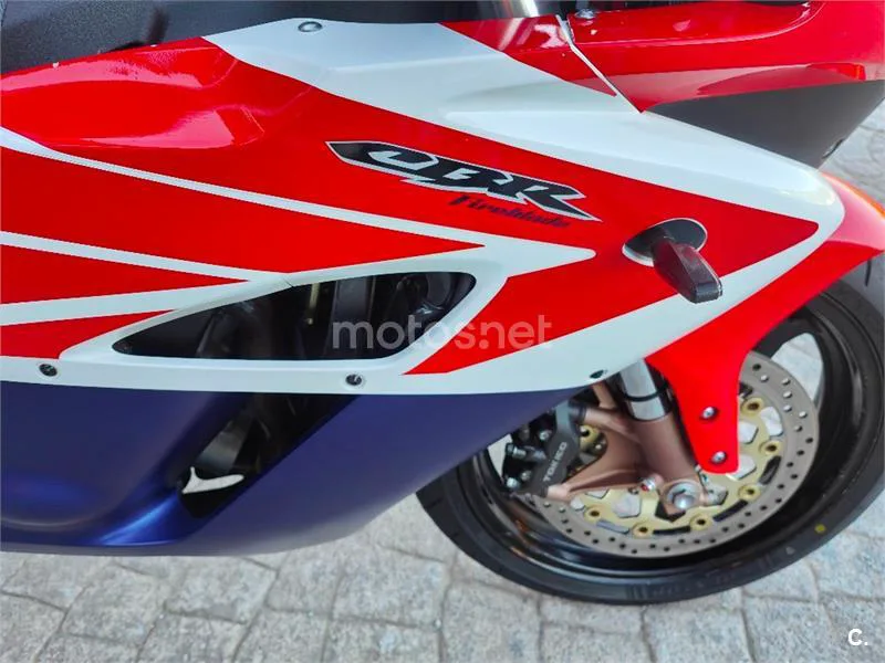 Honda CBR 1000 RR Fireblade – Vista 8