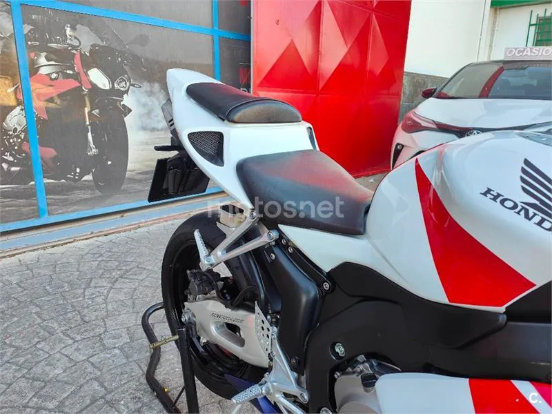 Honda CBR 1000 RR Fireblade – Vista 9