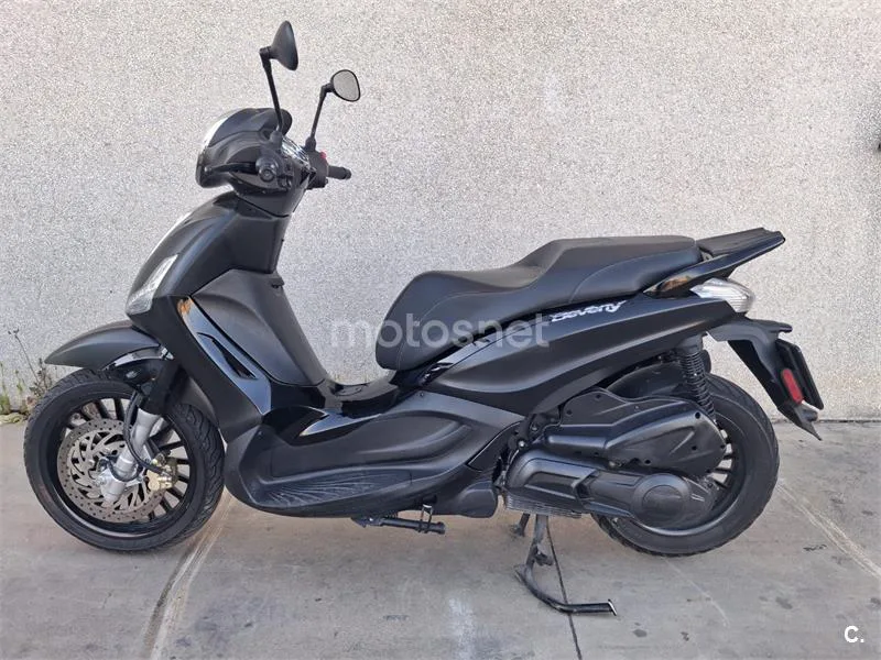 Piaggio Beverly – Vista 4