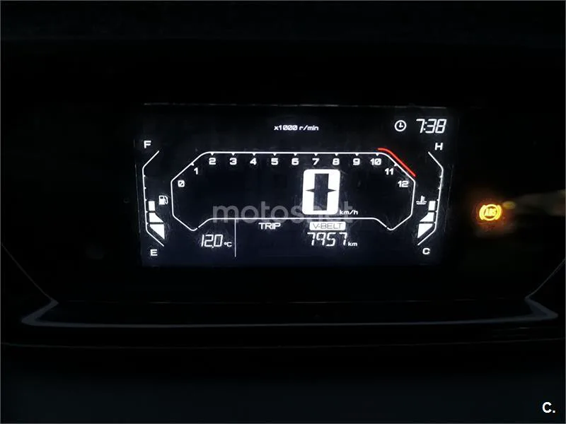 Yamaha XMAX 125 – Vista 7