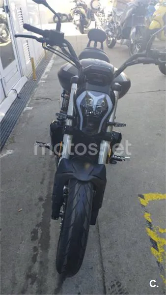 Benelli 502 C – Vista 3