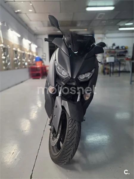 Yamaha XMAX 125 – Vista 17