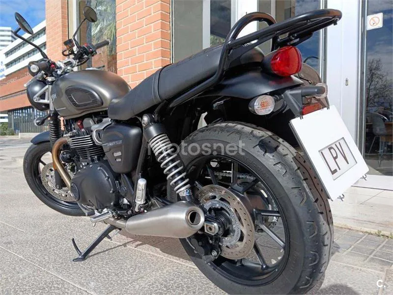 Triumph Street Twin – Vista 10