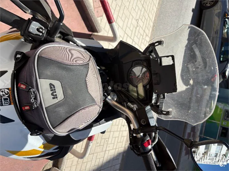 Suzuki V-Strom 650 XT – Vista 6