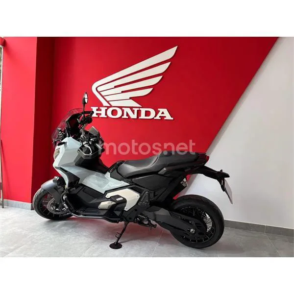 Honda X-ADV – Vista 3