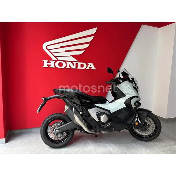 Honda X-ADV – Vista 4