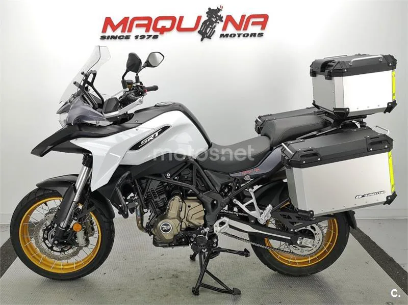 QJ Motor SRT 700 X – Vista 15